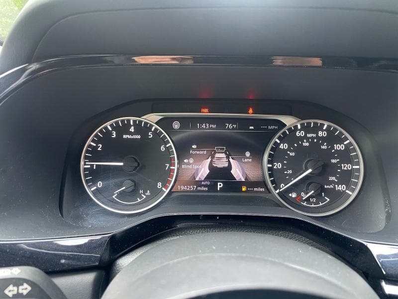 2023 NISSAN PATHFINDER SV 8