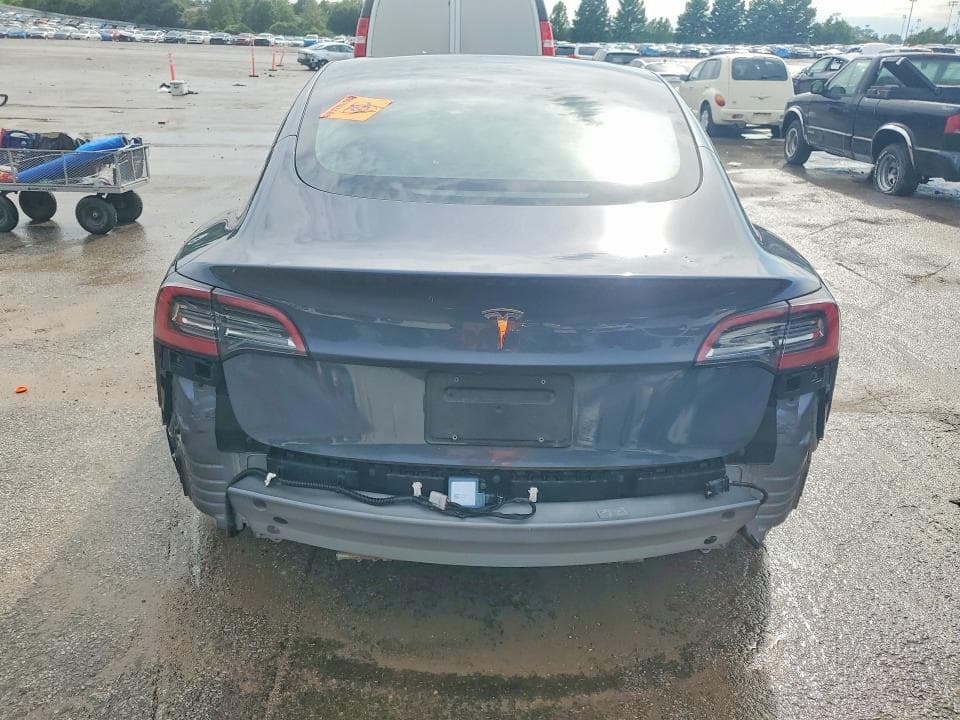 2023 TESLA MODEL 3 6
