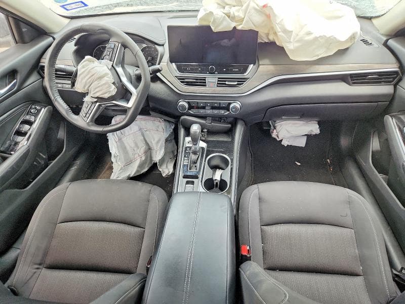 2023 NISSAN ALTIMA SV 8