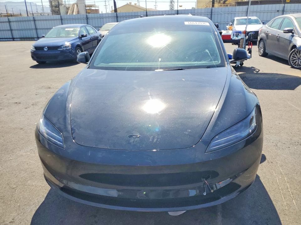 2026 TESLA MODEL 3 5