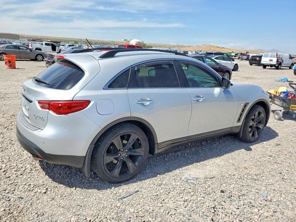 2017 INFINITI QX70 BASE 3