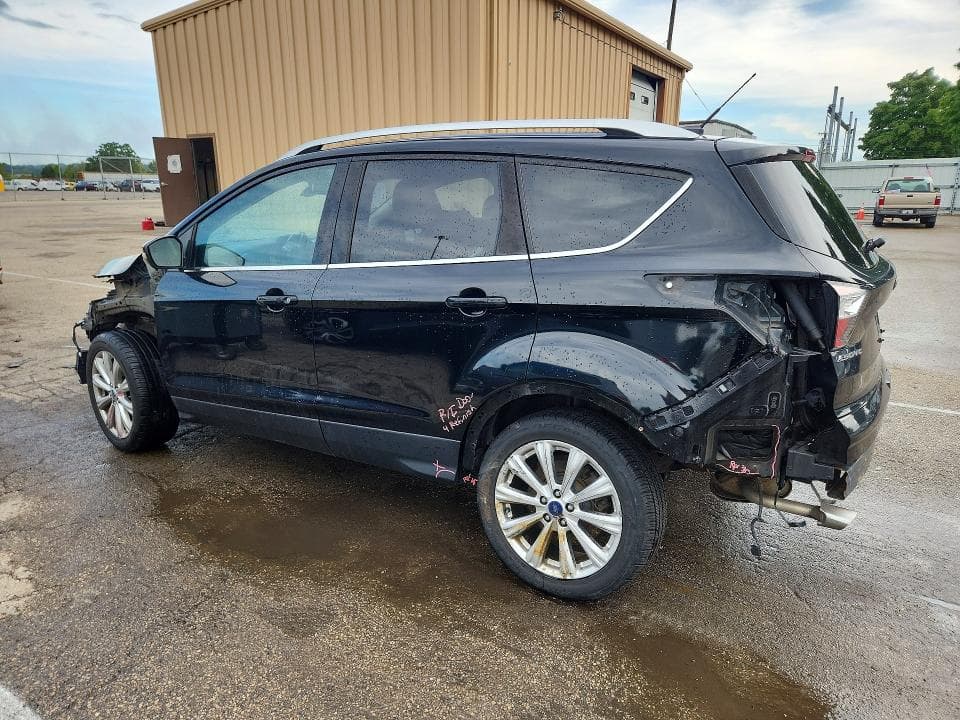 2017 FORD ESCAPE TITANIUM 2