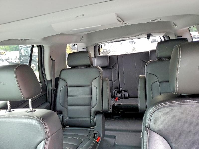 2019 GMC YUKON DENALI 10