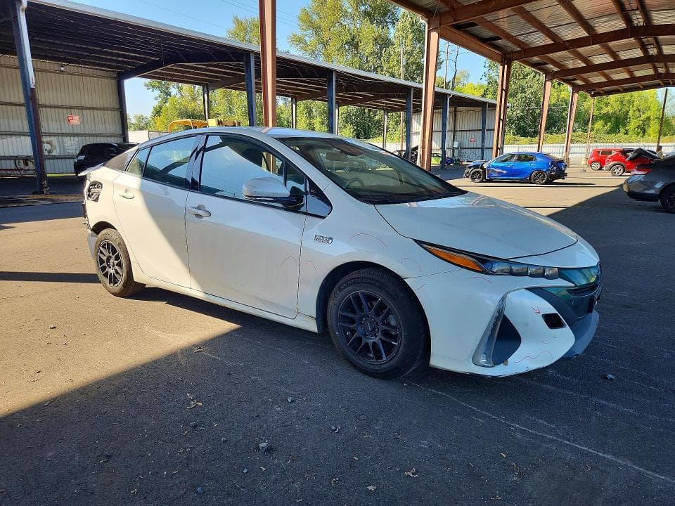 2017 TOYOTA PRIUS PRIME PREMIUM 4