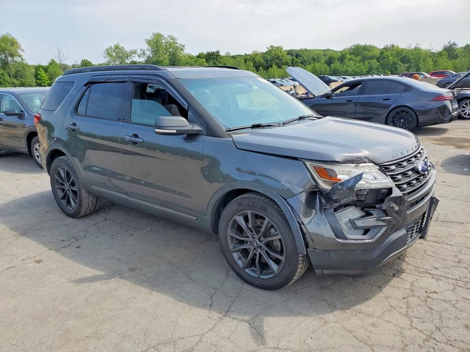 2017 FORD EXPLORER XLT 4