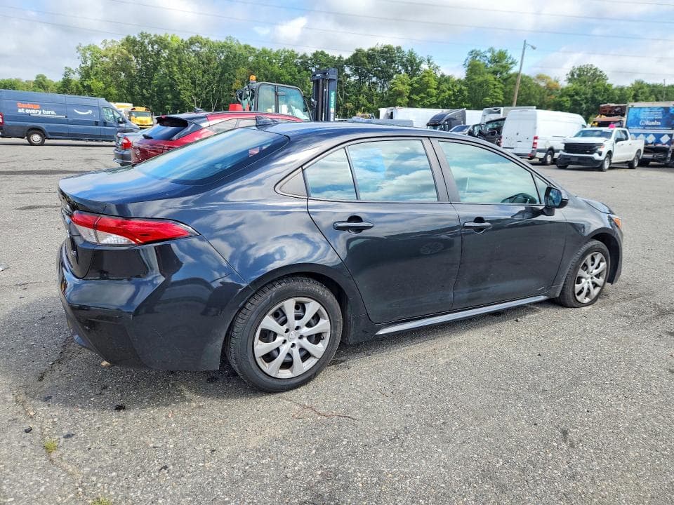 2021 TOYOTA COROLLA LE 3