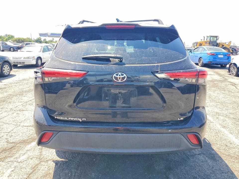 2021 TOYOTA HIGHLANDER LE 6