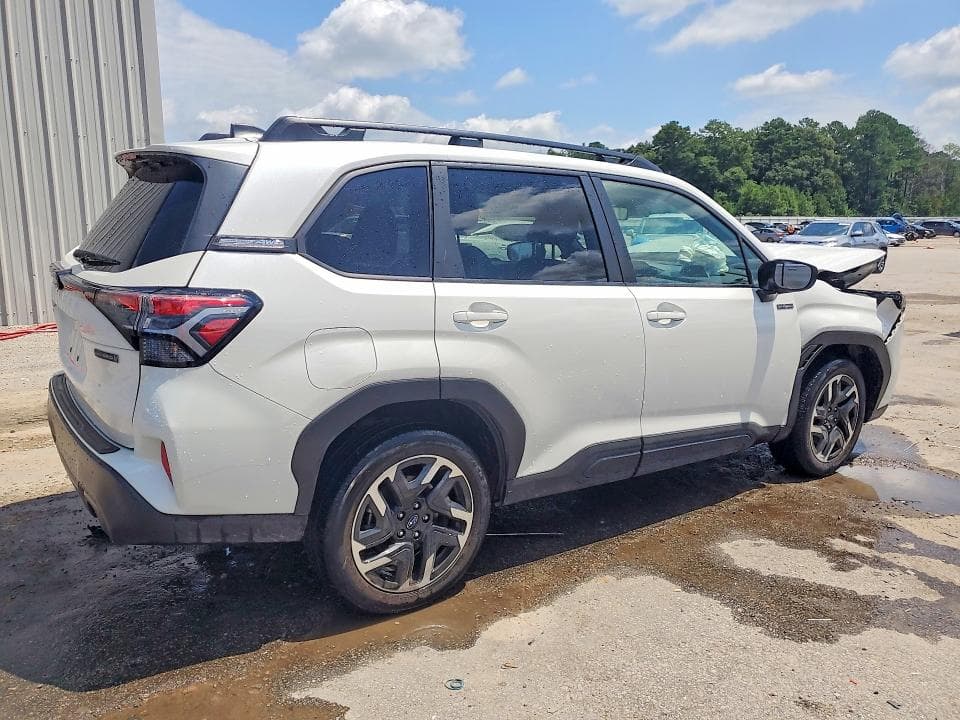 2025 SUBARU FORESTER PREMIUM 3