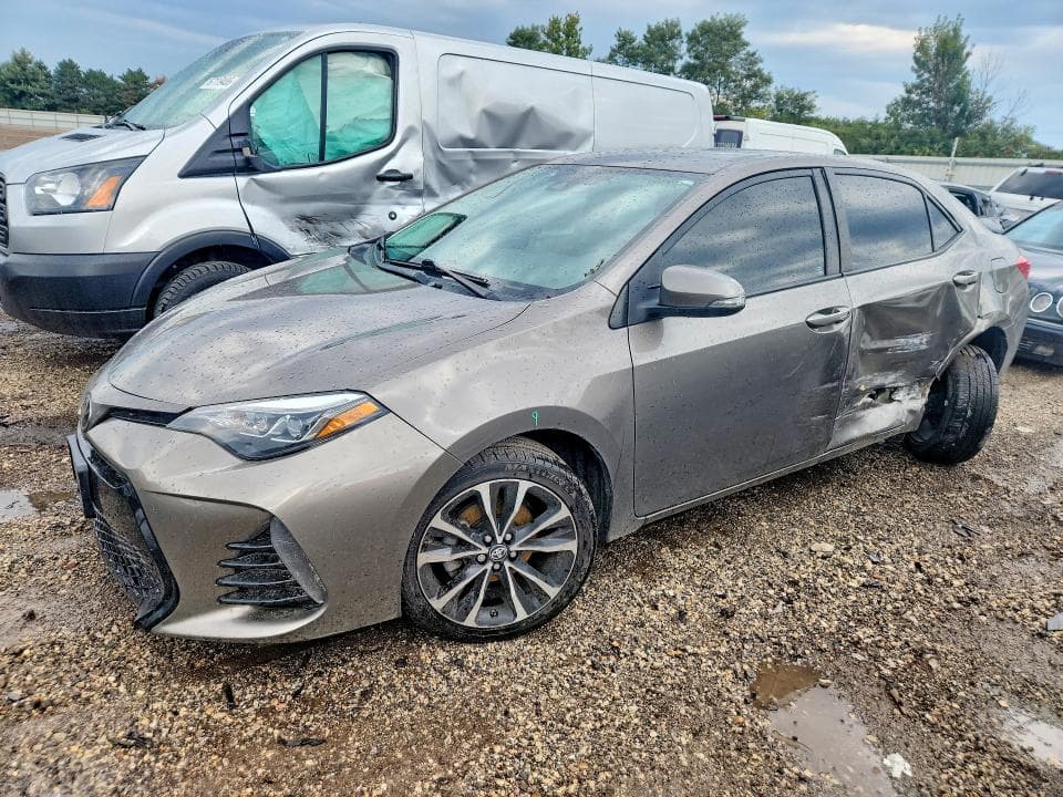 2017 TOYOTA COROLLA SE - 1