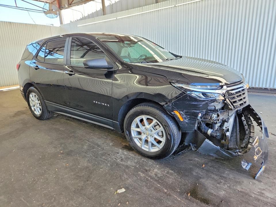 2022 CHEVROLET EQUINOX LS 4
