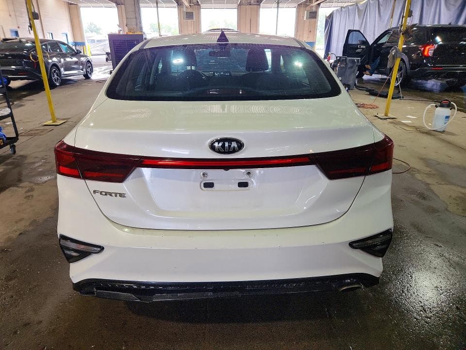 2021 KIA FORTE LXS 6