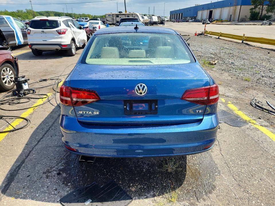 2017 VOLKSWAGEN JETTA SE 6