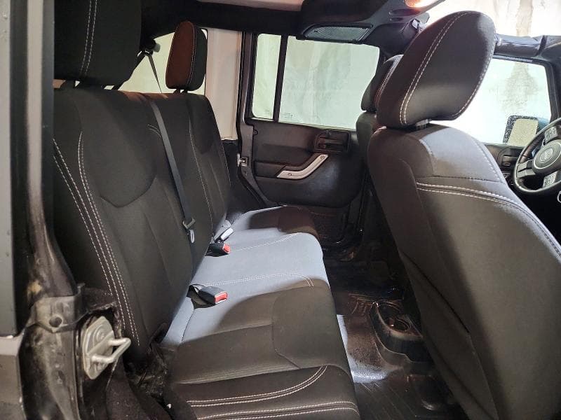 2018 JEEP WRANGLER UNLIMITED SAHARA 11
