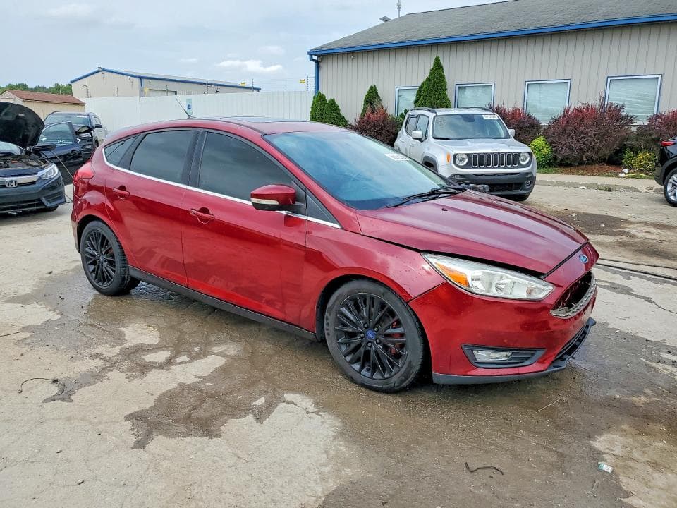 2017 FORD FOCUS TITANIUM 4