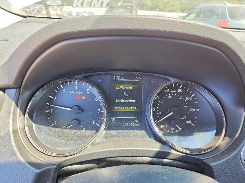 2017 NISSAN ROGUE SV 9