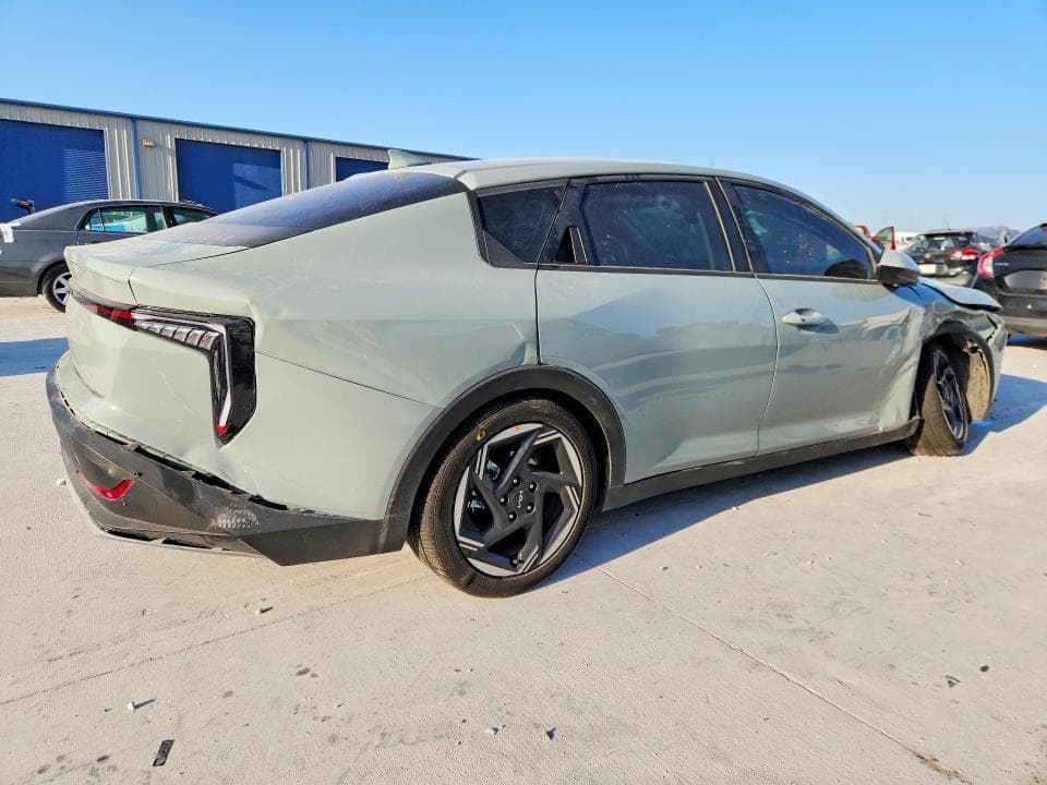 2026 KIA K4 EX 3
