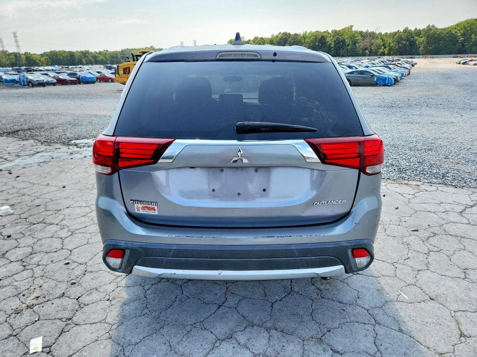 2017 MITSUBISHI OUTLANDER ES 6