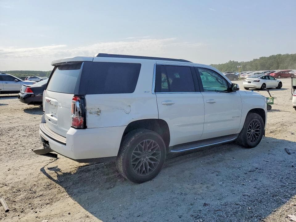 2017 GMC YUKON SLT 3