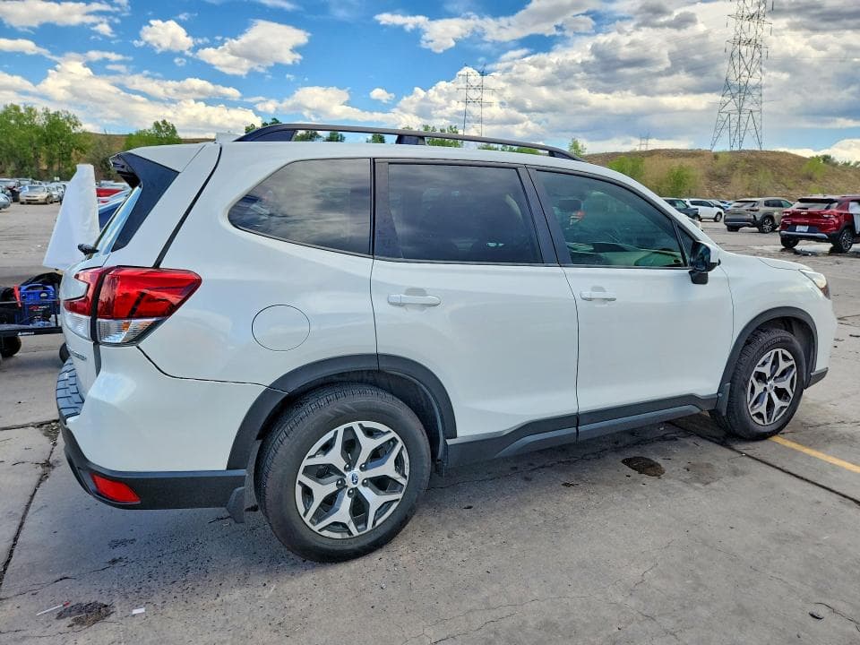 2019 SUBARU FORESTER PREMIUM 3