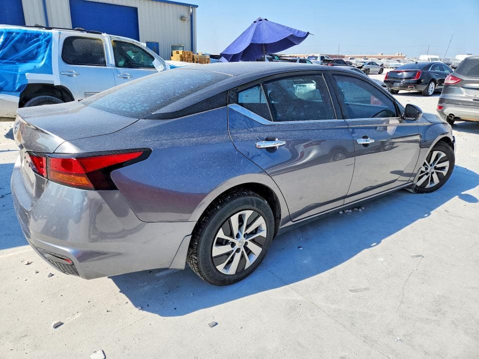 2022 NISSAN ALTIMA S 3