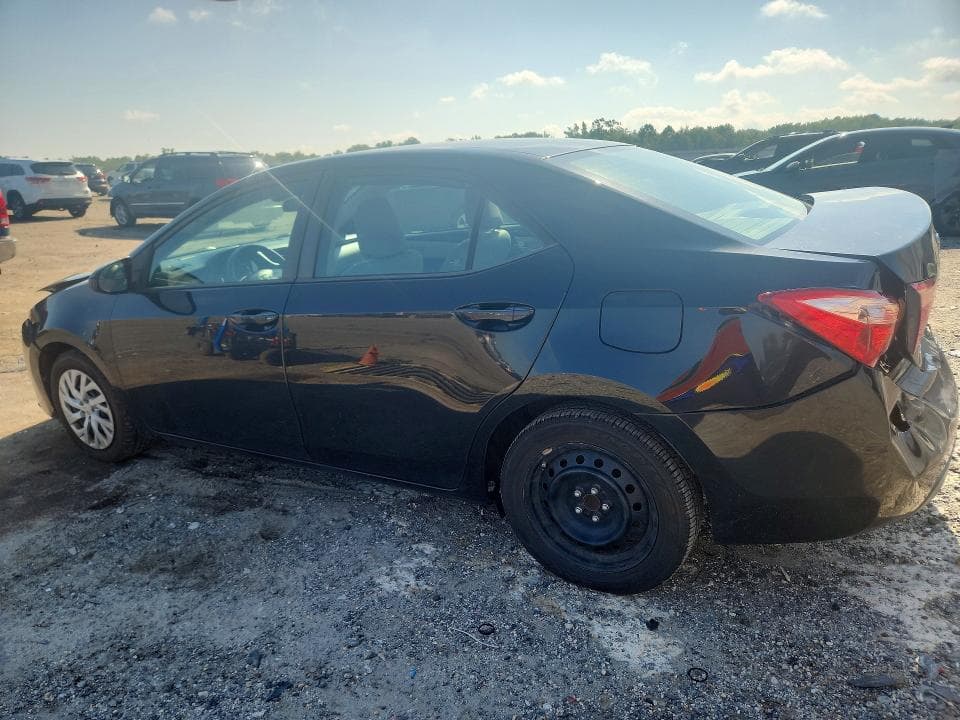 2018 TOYOTA COROLLA LE 2