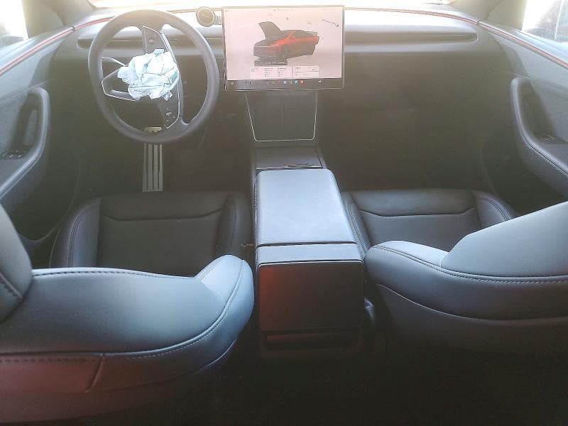 2026 TESLA MODEL Y 8