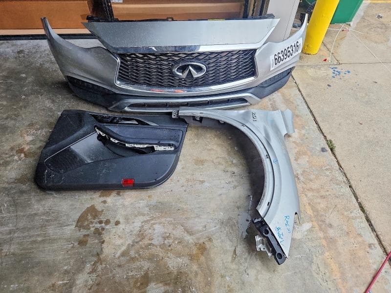 2017 INFINITI QX30 LUXURY 13