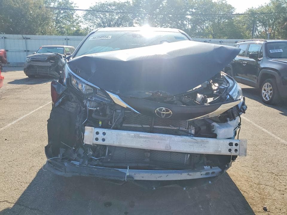 2026 TOYOTA SIENNA XLE 8-PASSENGER 5