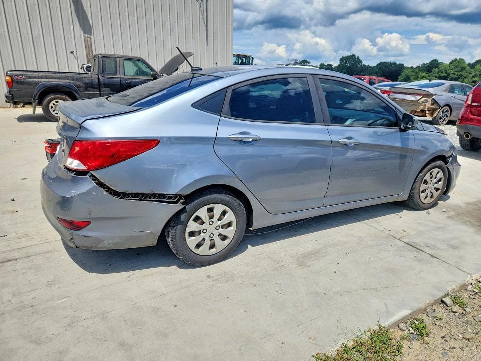 2017 HYUNDAI ACCENT SE 3
