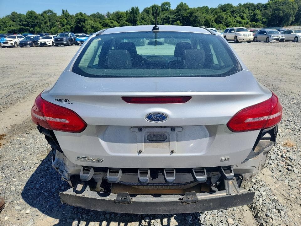 2018 FORD FOCUS SE 6