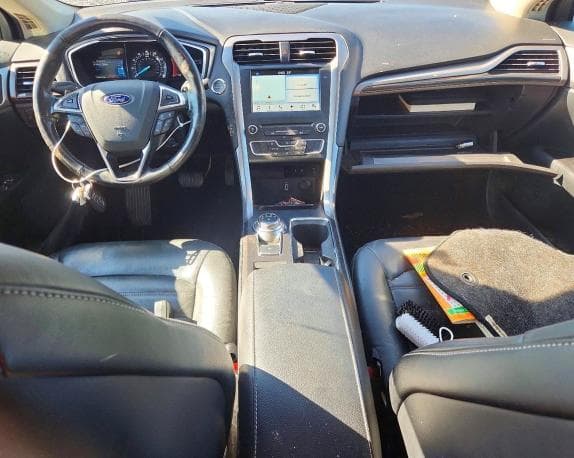 2017 FORD FUSION SE 8