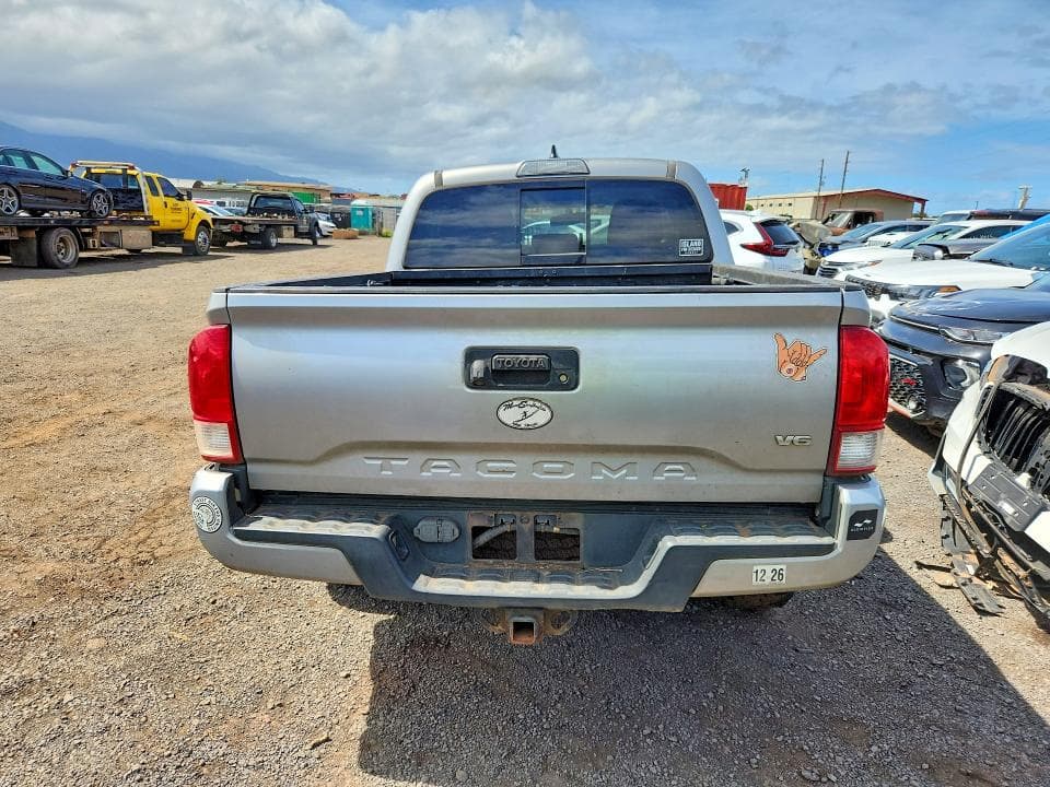 2017 TOYOTA TACOMA SR V6 6