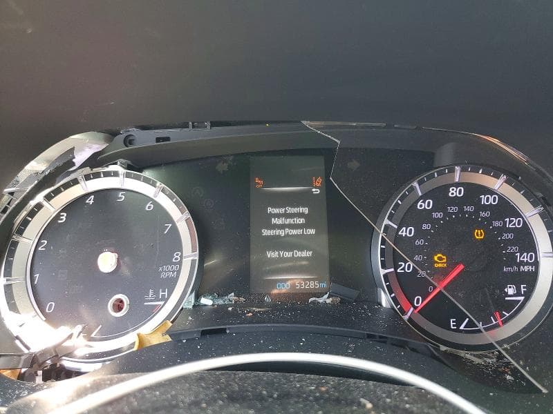2021 TOYOTA HIGHLANDER LE 9