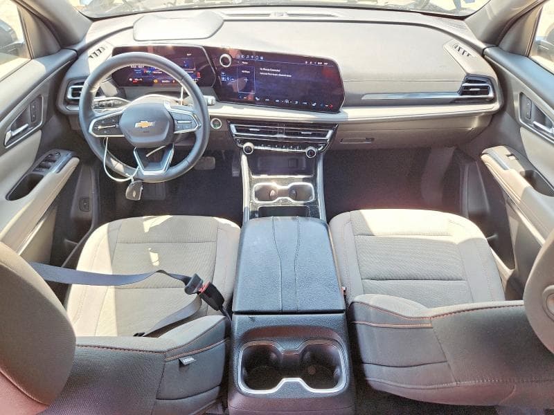 2025 CHEVROLET TRAVERSE LT 8