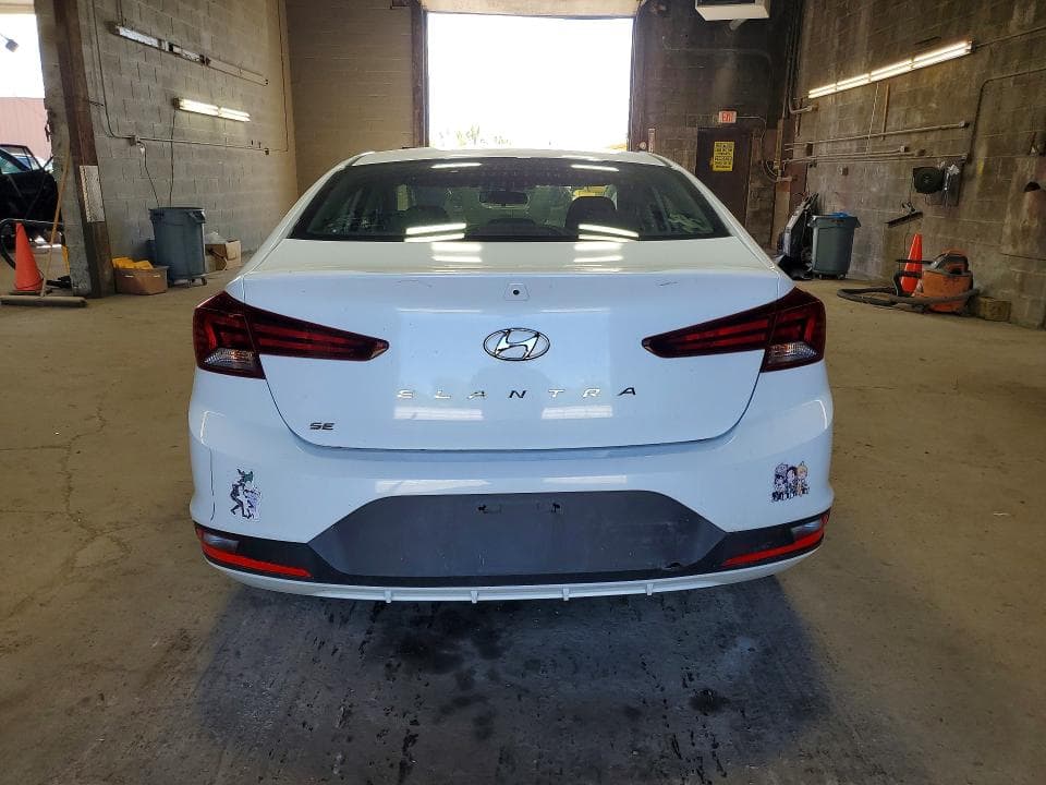 2019 HYUNDAI ELANTRA SE 6