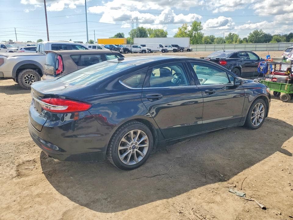 2017 FORD FUSION SE 3