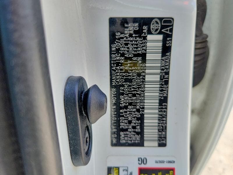 2017 TOYOTA COROLLA LE 13