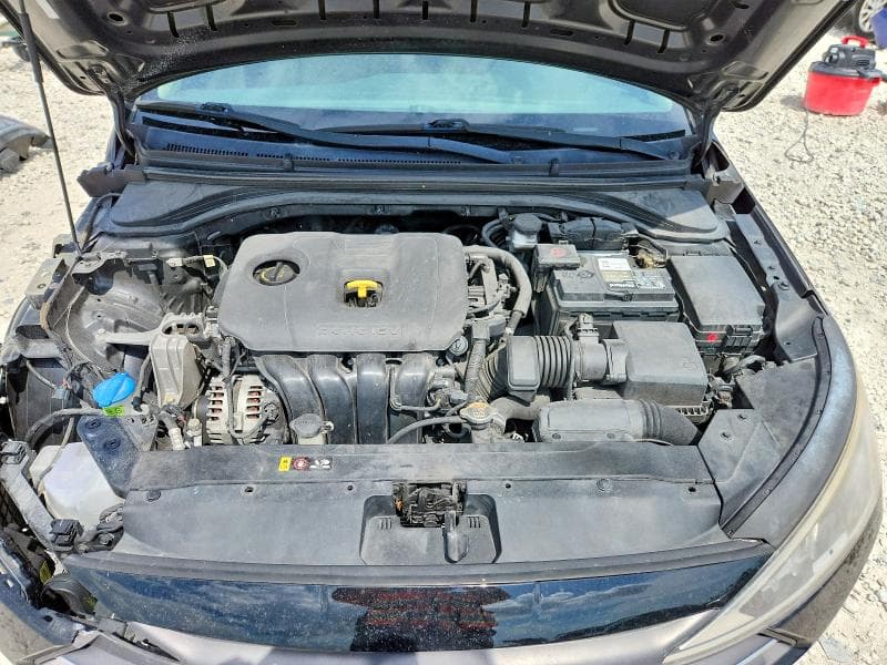 2020 HYUNDAI ELANTRA SE 11