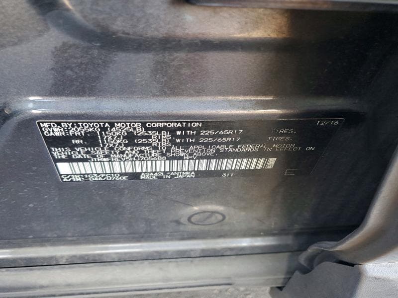 2017 TOYOTA RAV4 XLE 13