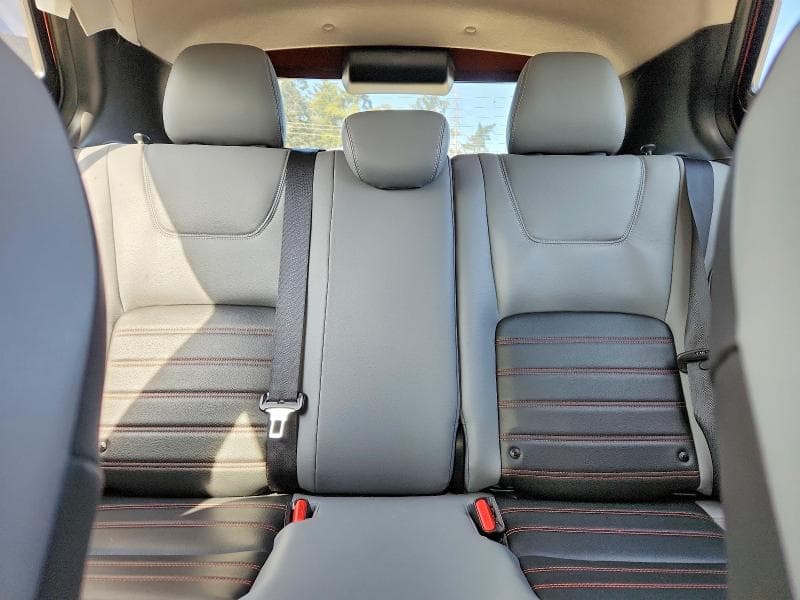 2023 NISSAN KICKS SR 10