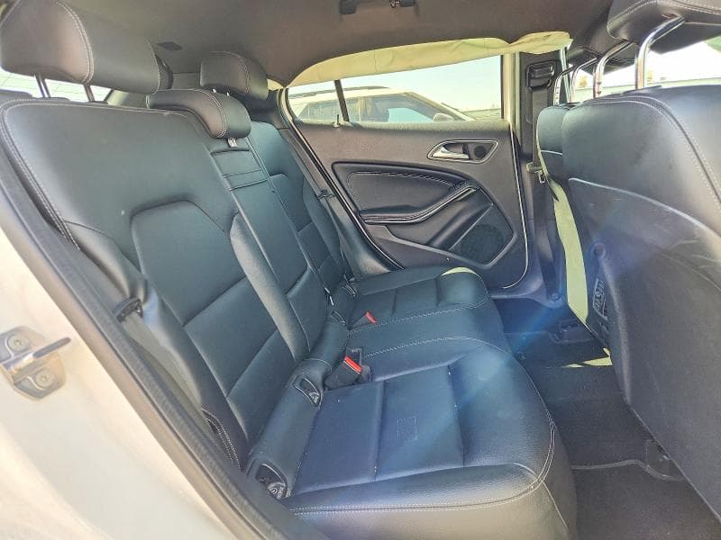 2020 MERCEDES-BENZ GLA 250 10