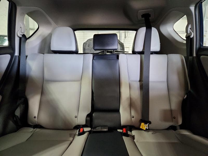 2017 TOYOTA RAV4 LIMITED 10