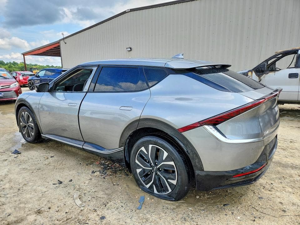2023 KIA EV6 WIND 2