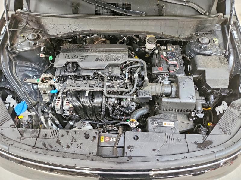 2026 HYUNDAI KONA SEL SPORT 12
