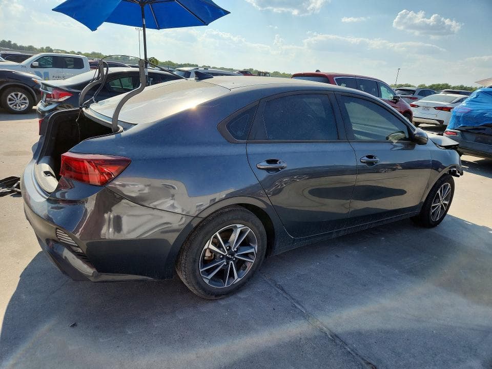 2023 KIA FORTE LXS 3