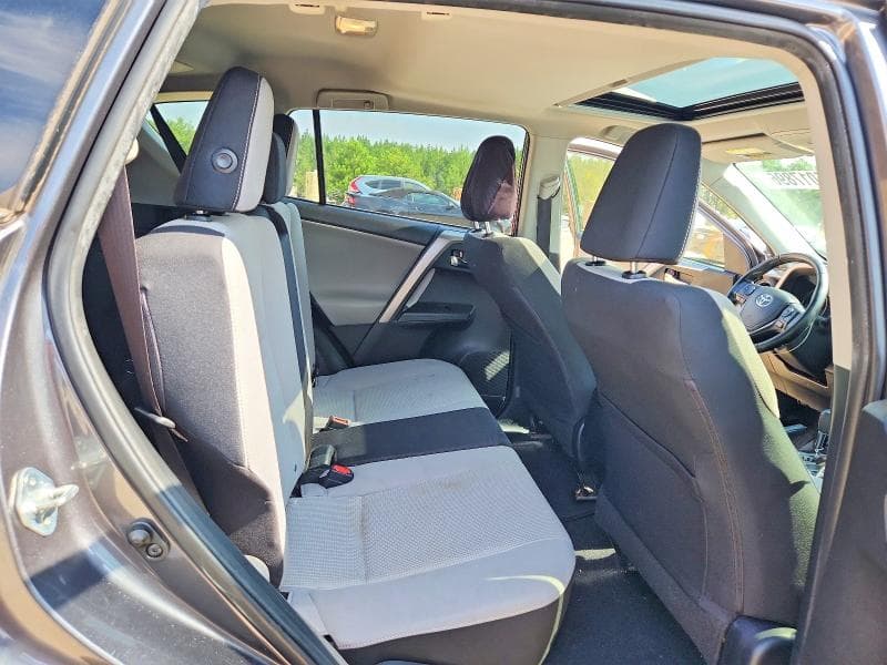2018 TOYOTA RAV4 XLE 10