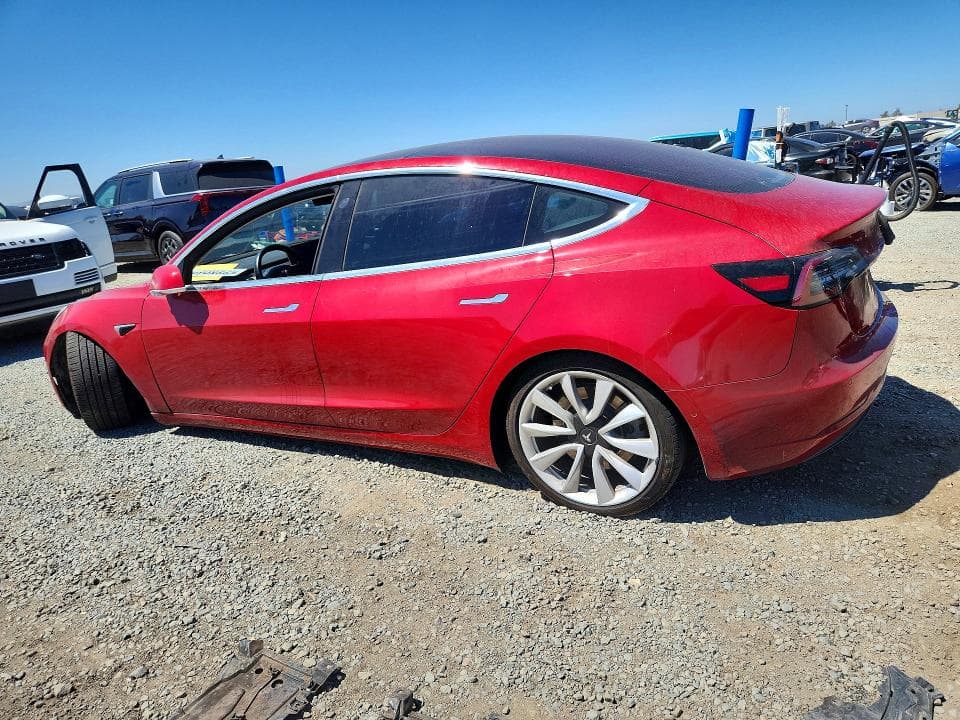 2018 TESLA MODEL 3 2