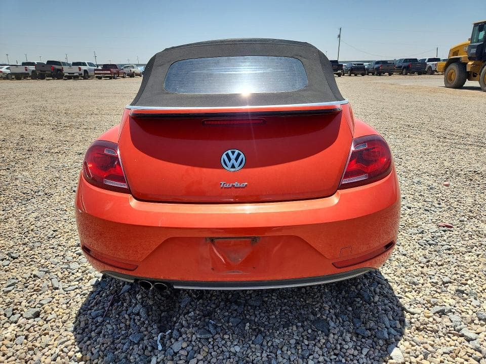 2019 VOLKSWAGEN BEETLE S 6