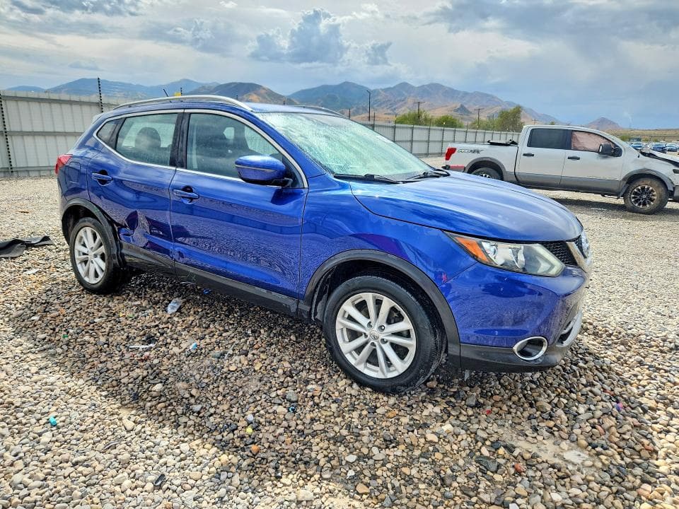 2017 NISSAN ROGUE SPORT SV 4