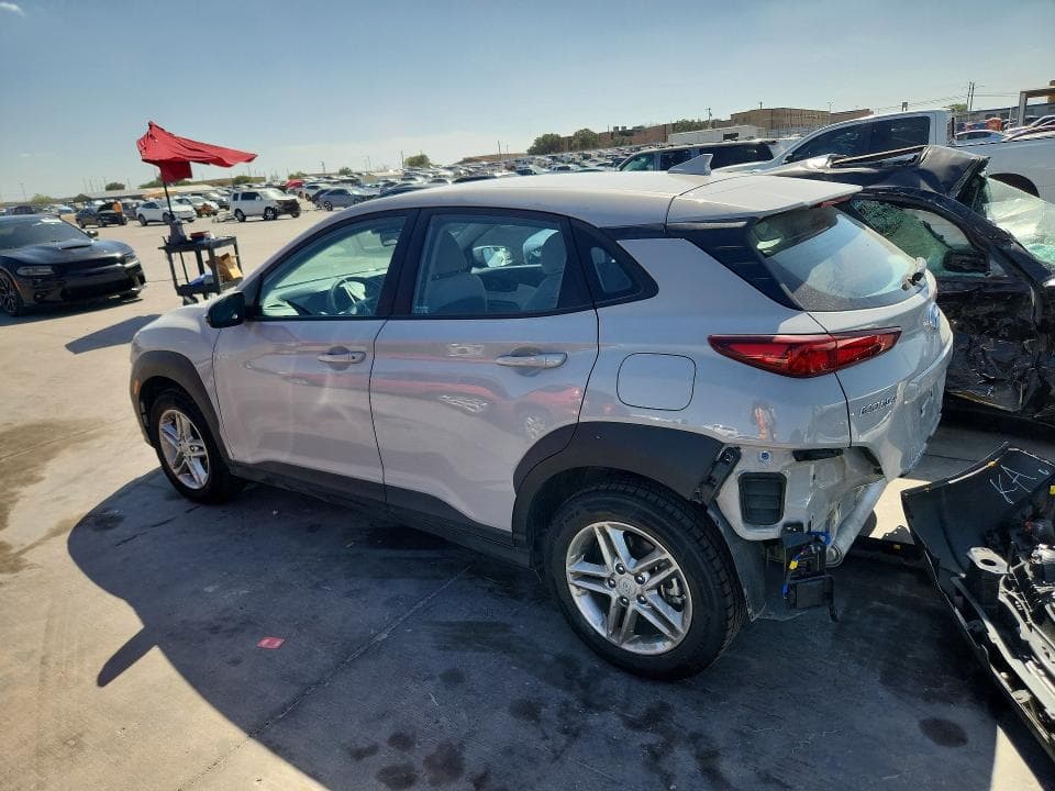 2023 HYUNDAI KONA SE 2